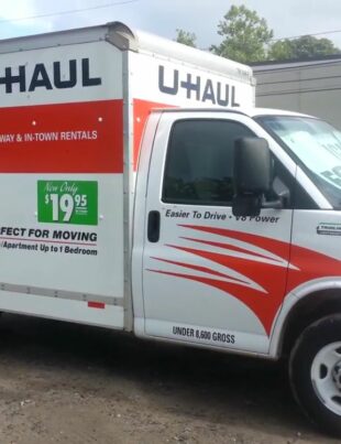 What Items Can a 10 ft Uhaul Truck Carry